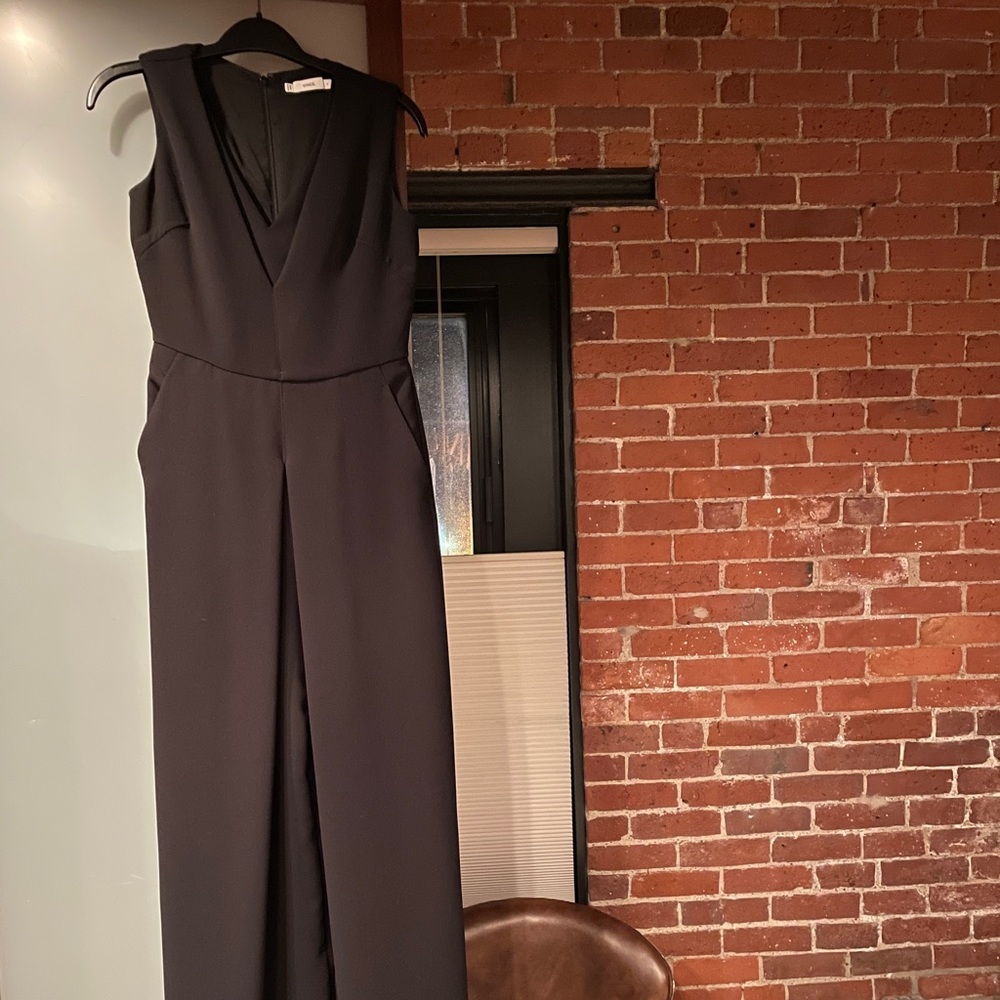 Vince jumpsuit perfect condition size 0